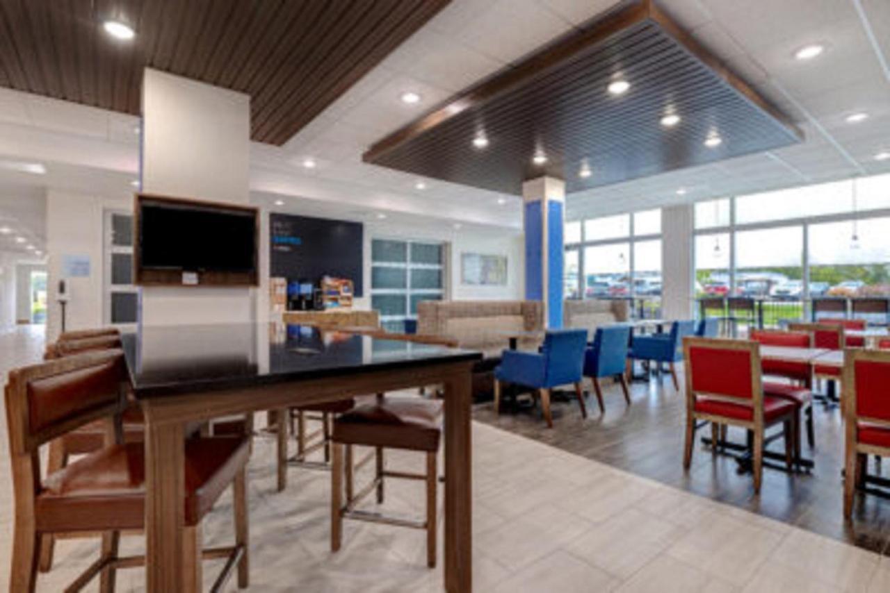Holiday Inn Express & Suites - Grand Rapids South - Wyoming By Ihg Eksteriør bilde