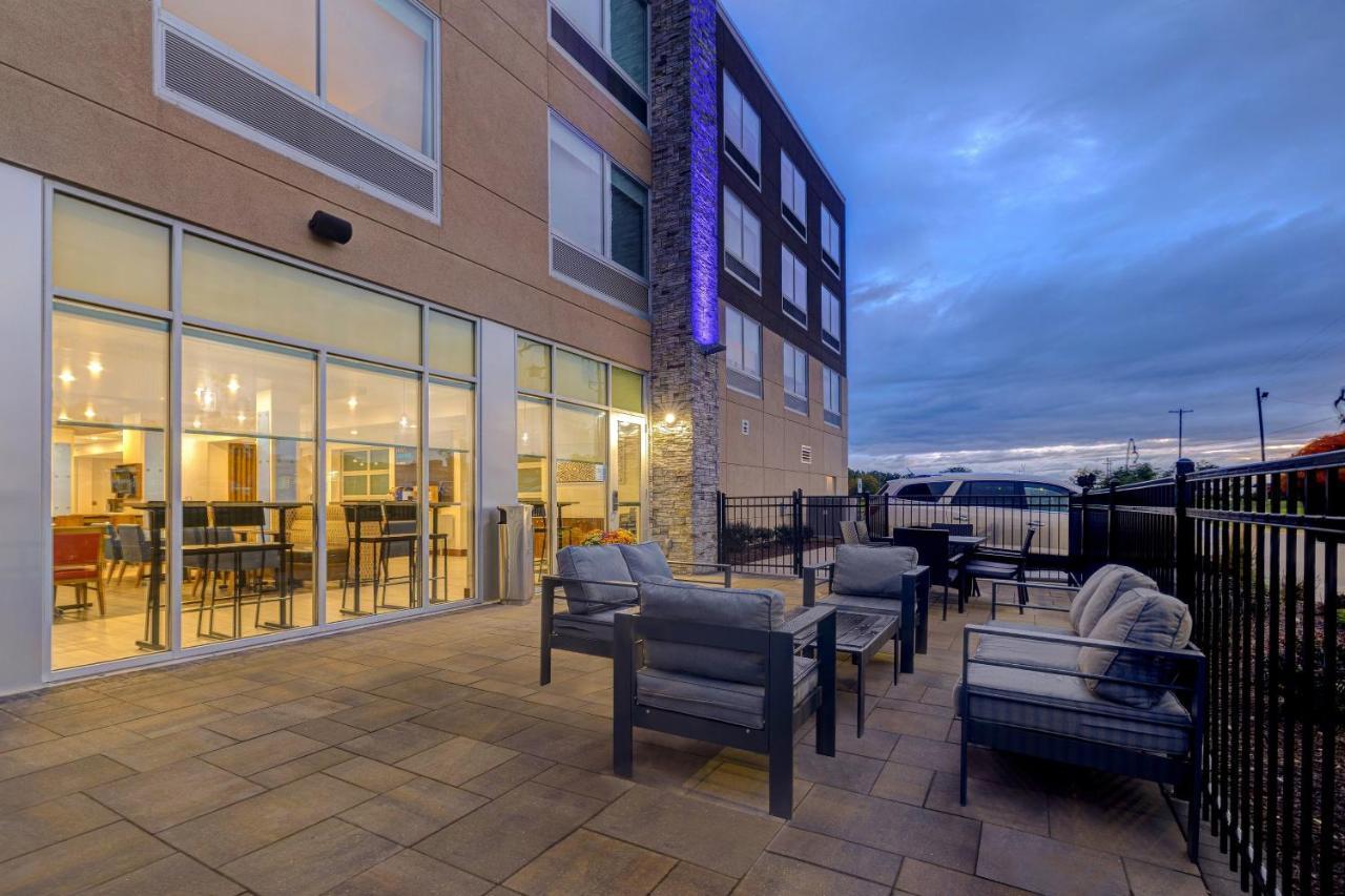Holiday Inn Express & Suites - Grand Rapids South - Wyoming By Ihg Eksteriør bilde