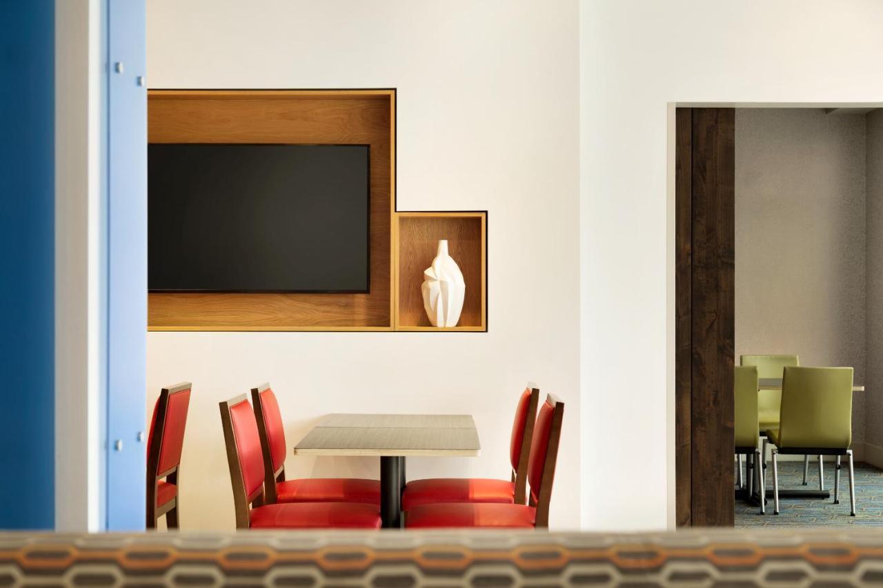 Holiday Inn Express & Suites - Grand Rapids South - Wyoming By Ihg Eksteriør bilde